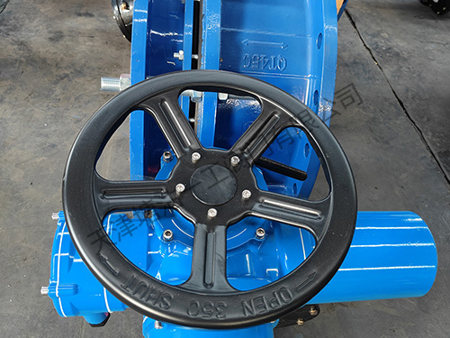 SD941X-16Q